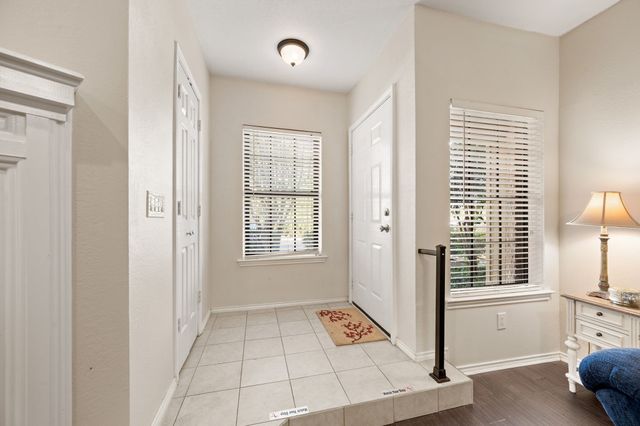 4514 Forestgate Circle, Arlington, TX 76017