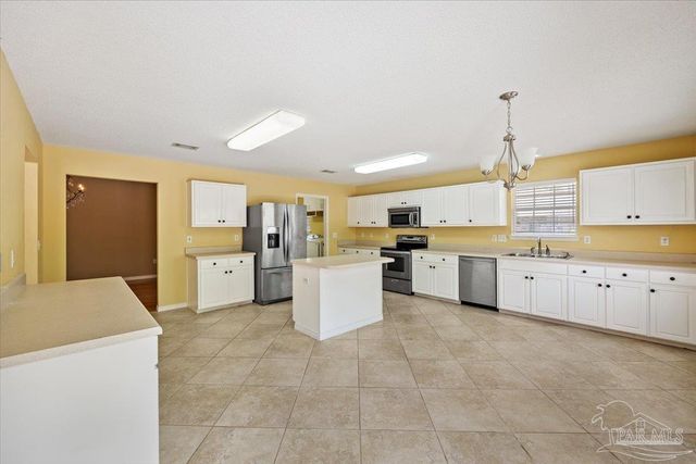 1441 Connemara Cir, Gulf Breeze, FL 32563