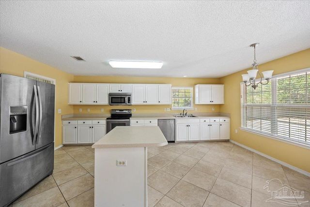 1441 Connemara Cir, Gulf Breeze, FL 32563