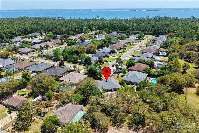 1441 Connemara Cir, Gulf Breeze, FL 32563
