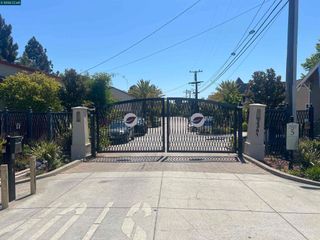2361 E 29Th St, Oakland, CA 94606
