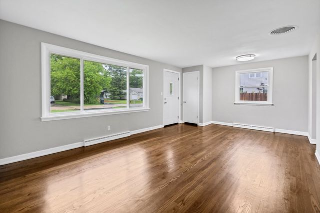 10274 W Ford Avenue, Beach Park, IL 60099