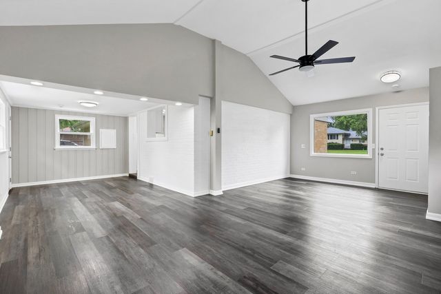 10274 W Ford Avenue, Beach Park, IL 60099