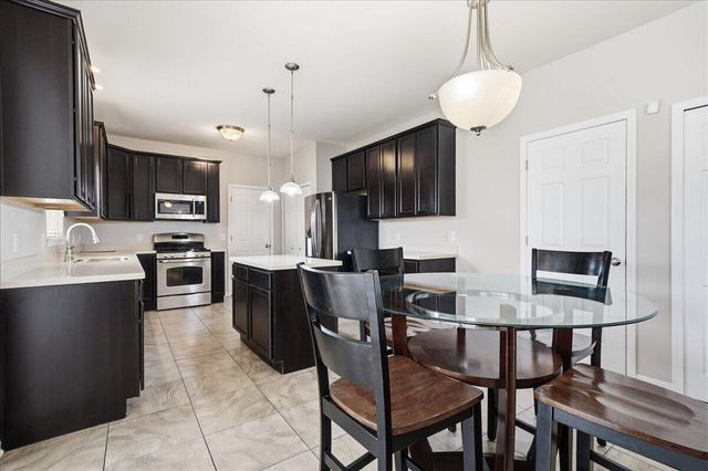 2708 Westwind Drive, Valparaiso, IN 46385