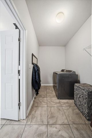 2708 Westwind Drive, Valparaiso, IN 46385