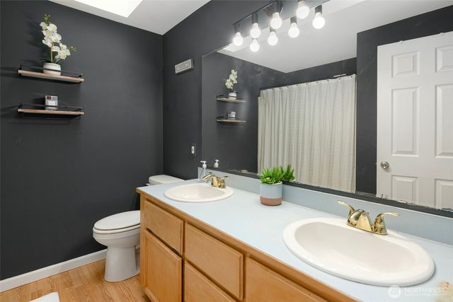 8215 1st Street SE, Lake Stevens, WA 98258