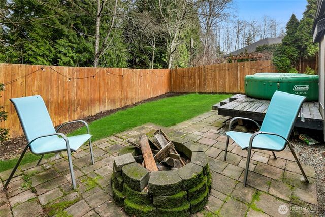 8215 1st Street SE, Lake Stevens, WA 98258