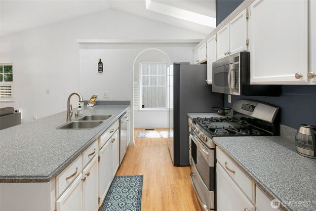 8215 1st Street SE, Lake Stevens, WA 98258