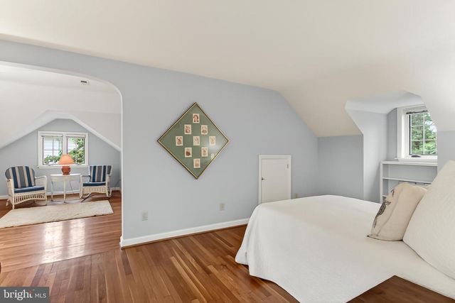 809 ENDERBY DR, Alexandria, VA 22302