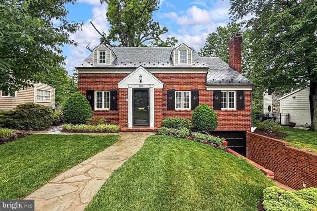 809 ENDERBY DR, Alexandria, VA 22302