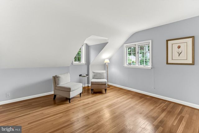 809 ENDERBY DR, Alexandria, VA 22302