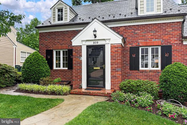 809 ENDERBY DR, Alexandria, VA 22302