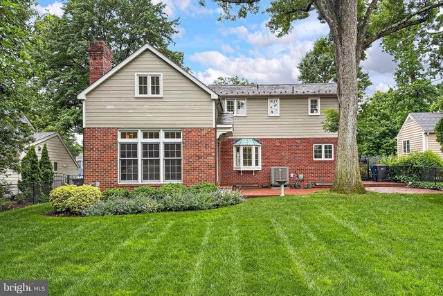 809 ENDERBY DR, Alexandria, VA 22302