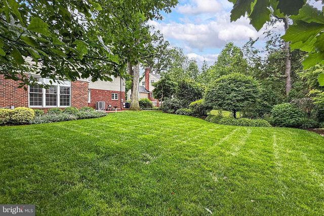 809 ENDERBY DR, Alexandria, VA 22302