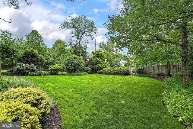 809 ENDERBY DR, Alexandria, VA 22302