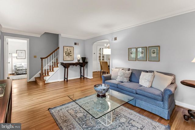 809 ENDERBY DR, Alexandria, VA 22302
