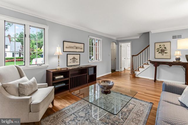 809 ENDERBY DR, Alexandria, VA 22302