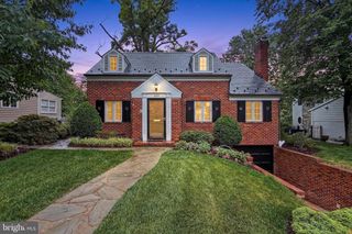 809 ENDERBY DR, Alexandria, VA 22302