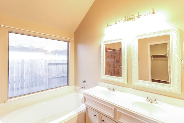 867 Sierra Brook Lane, League City, TX 77573