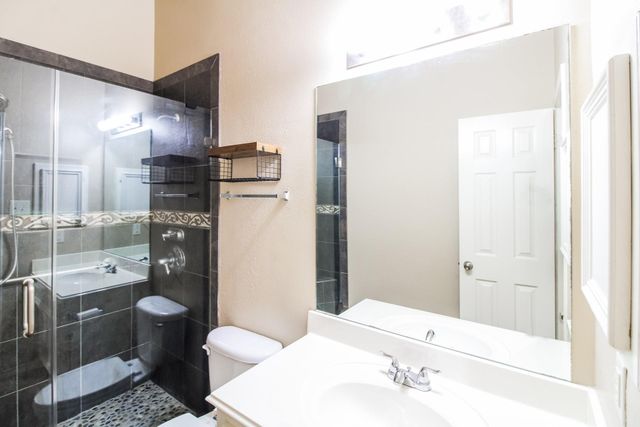 867 Sierra Brook Lane, League City, TX 77573