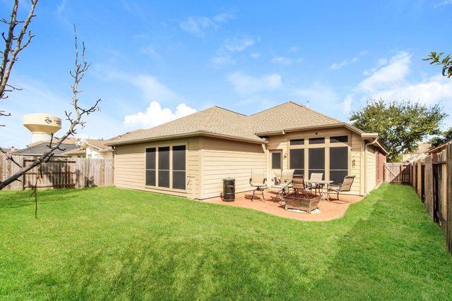 867 Sierra Brook Lane, League City, TX 77573