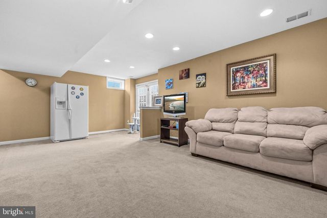 229 PARK GATE DR SE, Leesburg, VA 20175