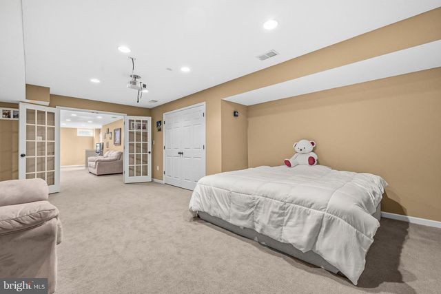 229 PARK GATE DR SE, Leesburg, VA 20175