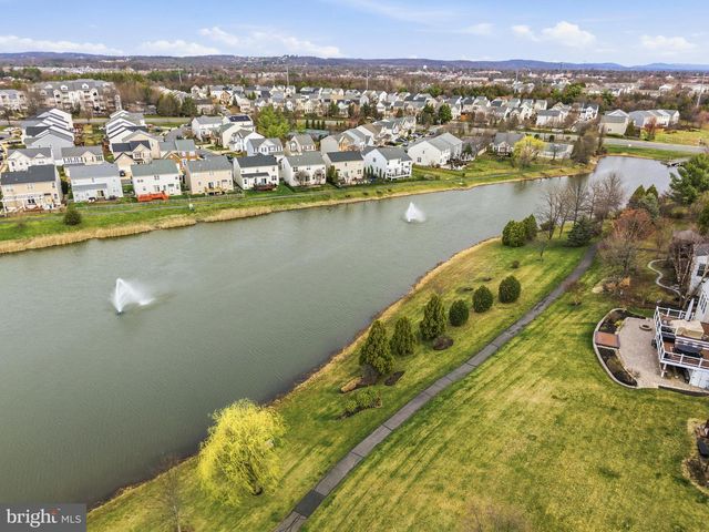 229 PARK GATE DR SE, Leesburg, VA 20175