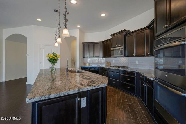 22174 E CREEKSIDE Drive, Queen Creek, AZ 85142