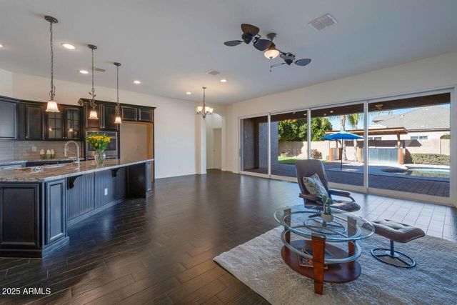 22174 E CREEKSIDE Drive, Queen Creek, AZ 85142