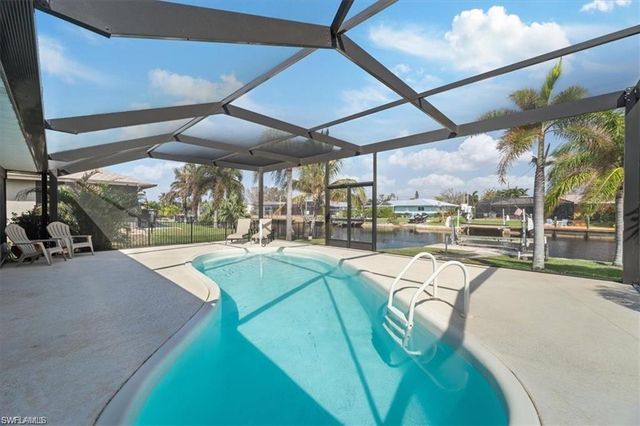 6128 Cocos DR, Fort Myers, FL 33908