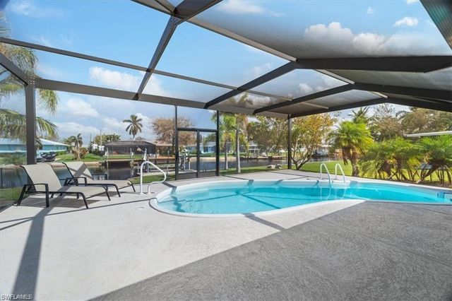 6128 Cocos DR, Fort Myers, FL 33908