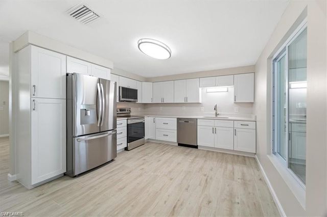 6128 Cocos DR, Fort Myers, FL 33908