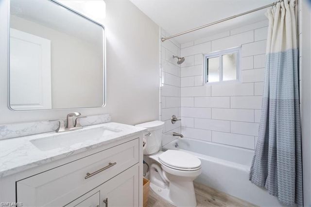 6128 Cocos DR, Fort Myers, FL 33908