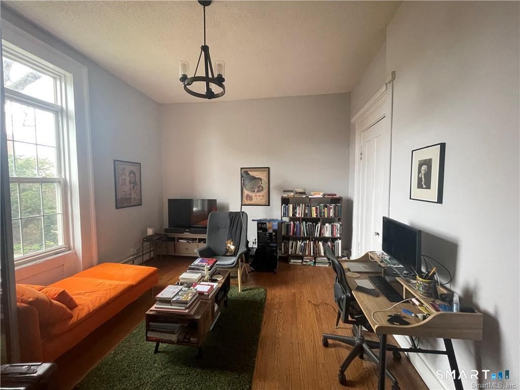 548 Chapel Street 1r, New Haven, CT 06511