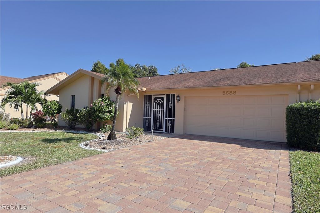 5688 Arvine CIR, Fort Myers, FL 33919