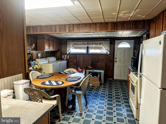 48 E 22 ND ST, Chester, PA 19013