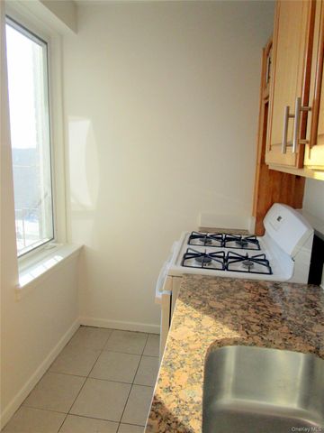 595 McLean Avenue 6A, Yonkers, NY 10705