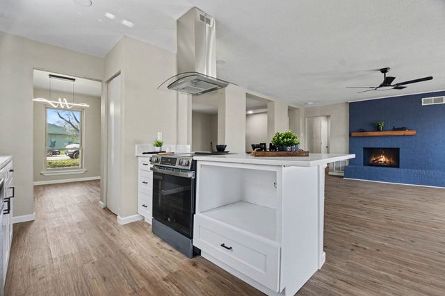 626 Bradfield Drive, Garland, TX 75042