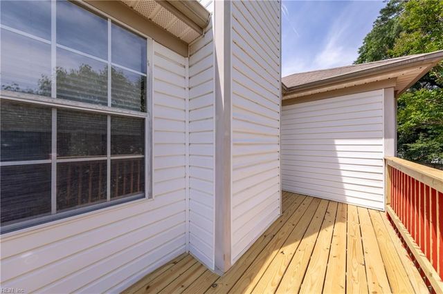 934 Nicklaus DR, Newport News, VA 23602