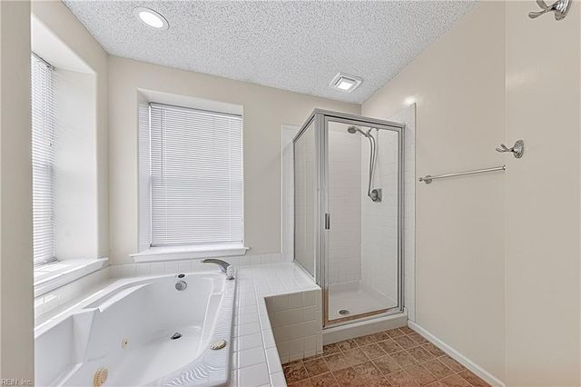 934 Nicklaus DR, Newport News, VA 23602