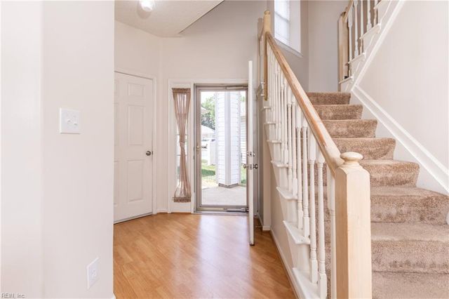 934 Nicklaus DR, Newport News, VA 23602