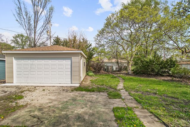 17065 Crane Avenue, Hazel Crest, IL 60429