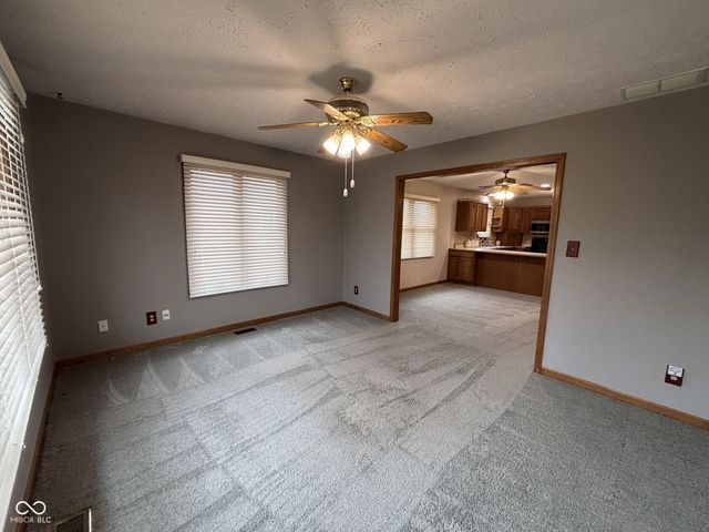 2856 Colony Lake East Drive, Plainfield, IN 46168