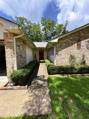 2802 Old Fort Road, Sugar Land, TX 77479