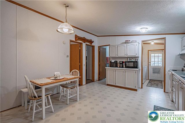5434 Barclay Court, Lower Macungie Twp, PA 18062