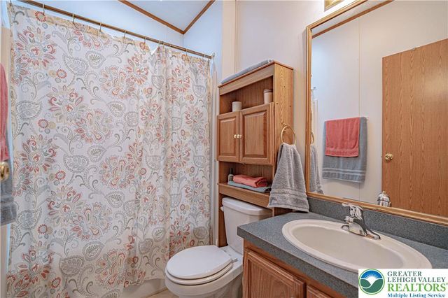 5434 Barclay Court, Lower Macungie Twp, PA 18062
