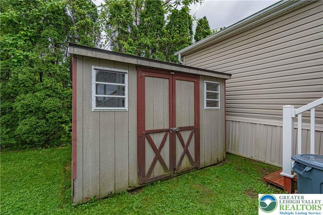 5434 Barclay Court, Lower Macungie Twp, PA 18062
