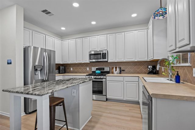 2920 Lynnbrook DR, Austin, TX 78748