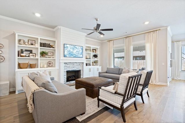 916 Budrio Avenue, Tontitown, AR 72762